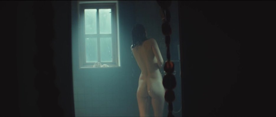Любовь Аксенова голая в фильме
