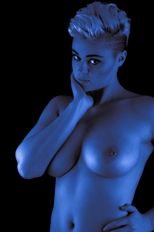 Стефания Феррарио 2019 naked