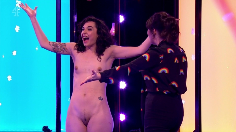 Гифки ведущие naked News Eila Adams