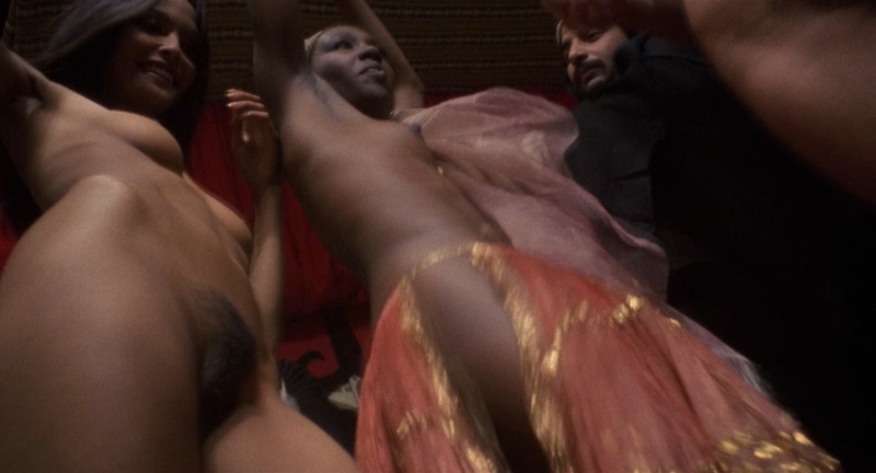 Женевьев Джексон nude pussy