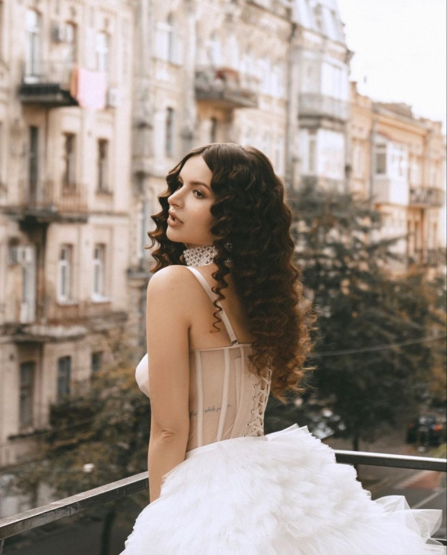 Алёна Венум сливы