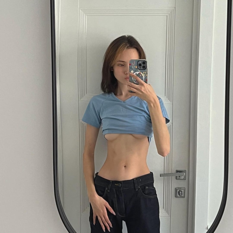 Карина karrambaby голая без одежды