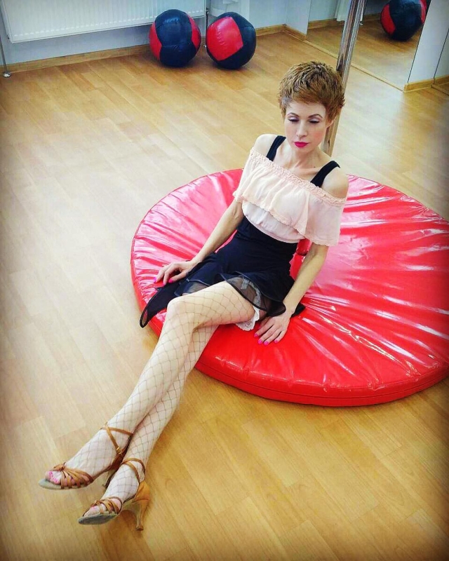 Елена-Кристина лебедь горячие