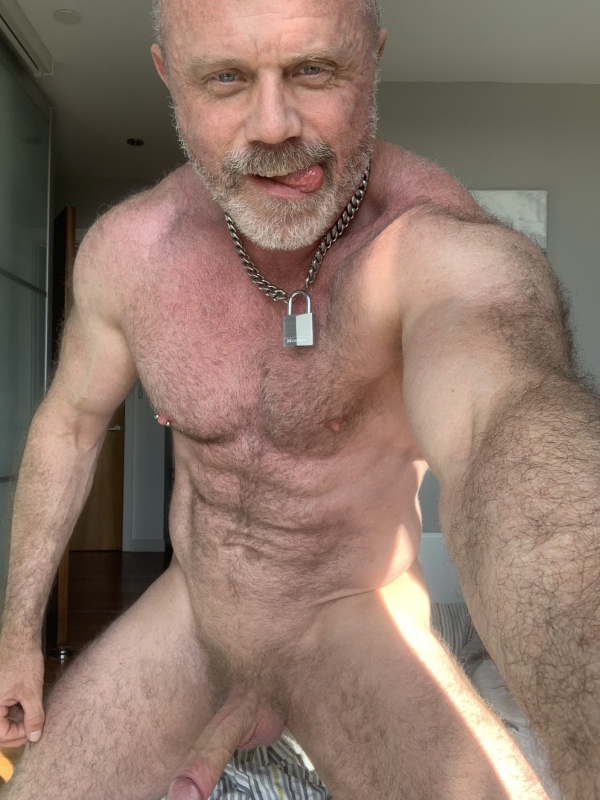 Freddy Miller gay